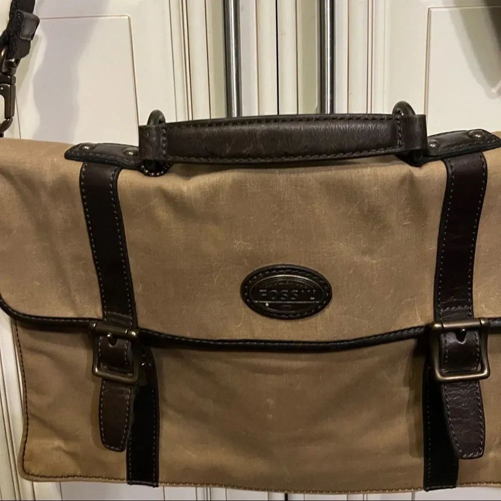 FOSSIL Long Live Vintage Cream Canvas Messenger Cross-body Bag W/ Fossil Receipt